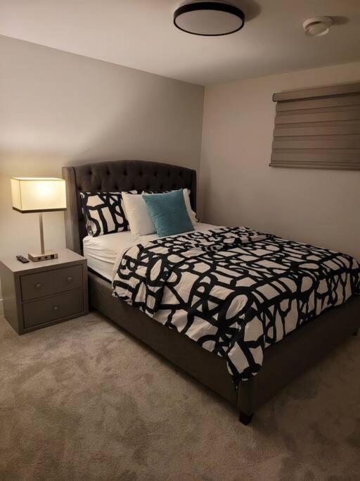 Luxury One Bedroom Winnipeg Eksteriør billede